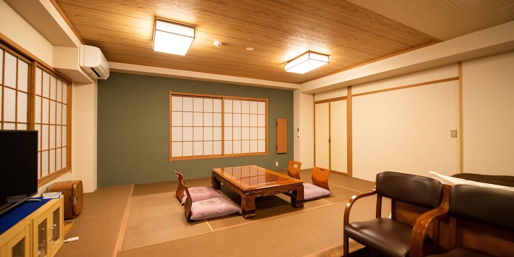 Standard Room, Multiple Beds photo 2