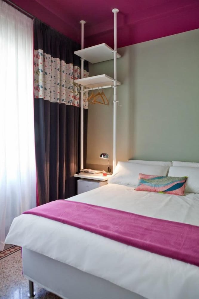 Basic Double Room, 1 Double Bed (Small) photo 1