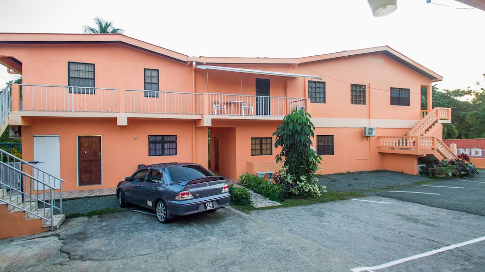 Apartment, 2 Bedrooms, Kitchen, Courtyard View photo 1