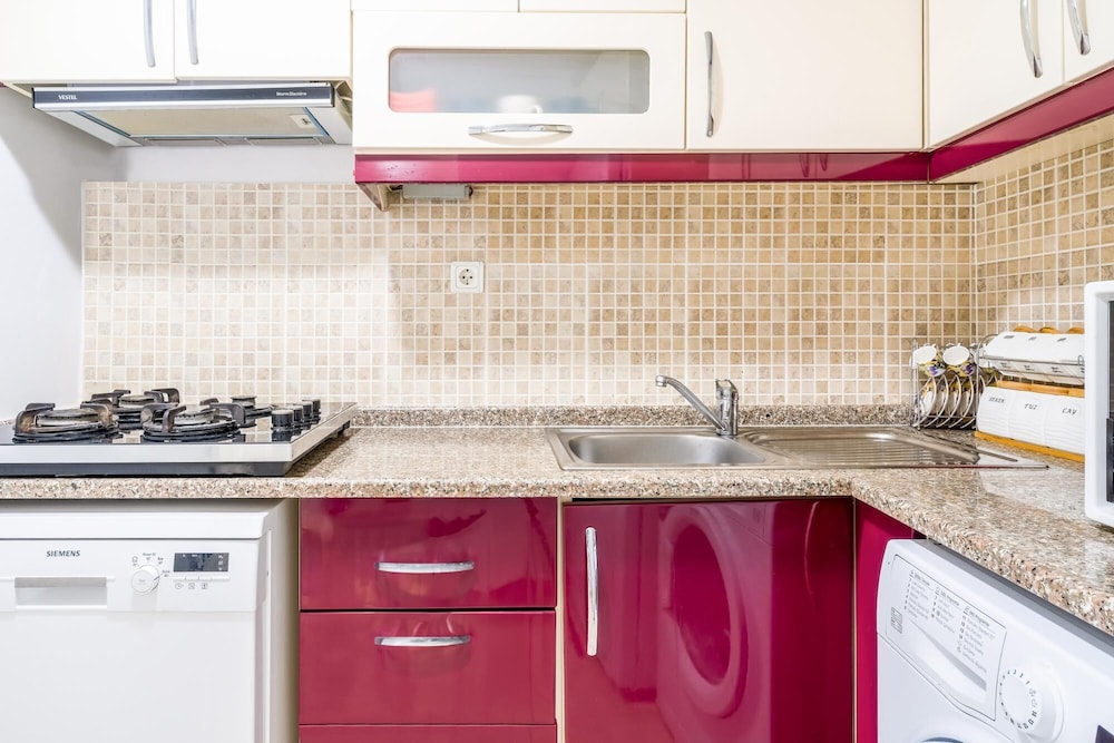 Apartment photo 2