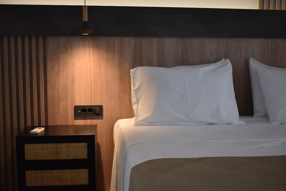 Junior Studio Suite, 1 Bedroom, Courtyard View, Ground Floor