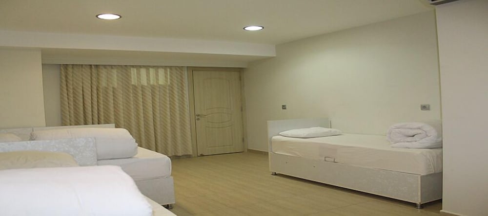 Standard Triple Room photo 3