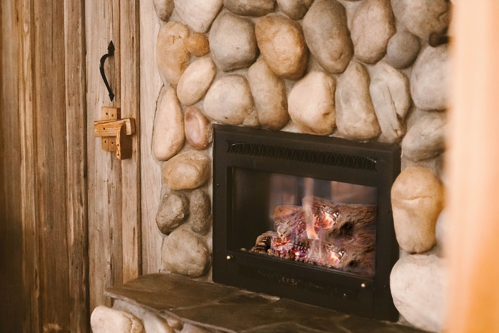 Black Bear Lodge, Photo 7