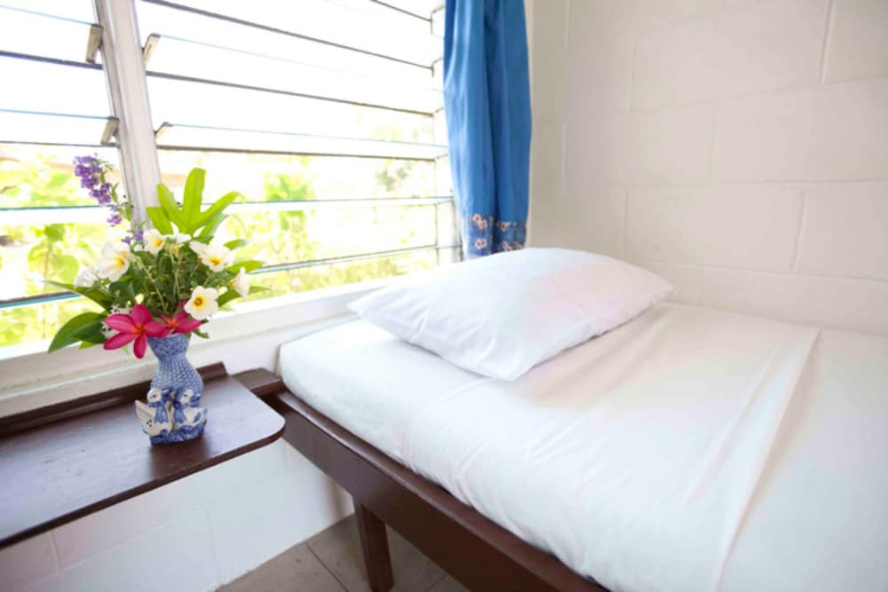 Economy Room, 2 Twin Beds, Courtyard Area photo 3