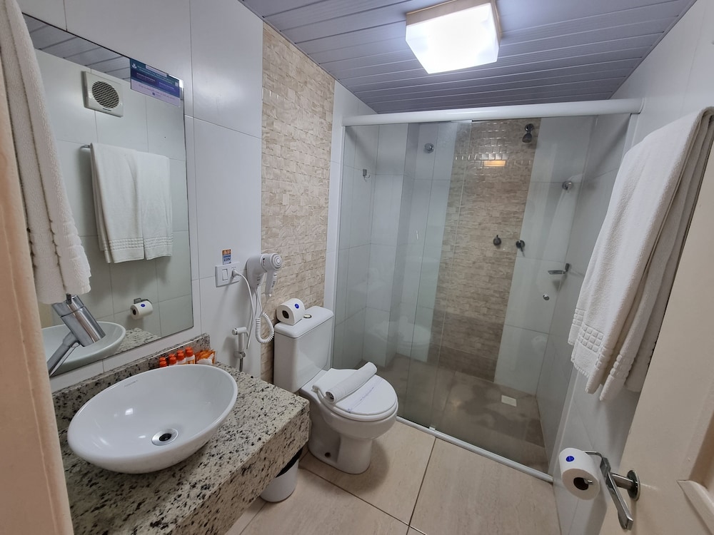 Standard Quadruple Room - Photo 7