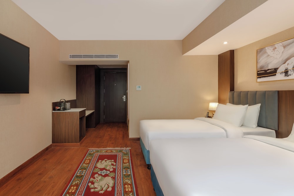 Deluxe Room, 2 Twin Beds photo 2