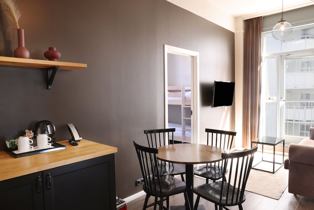 Family Room - Photo 1