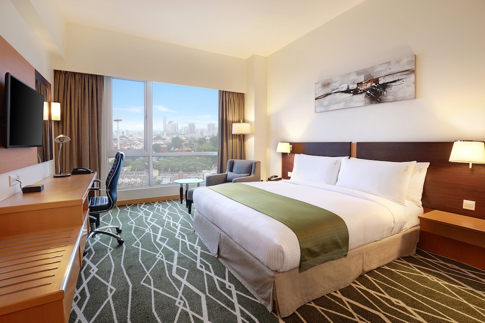 Suite, 1 King Bed, City View - Photo 5