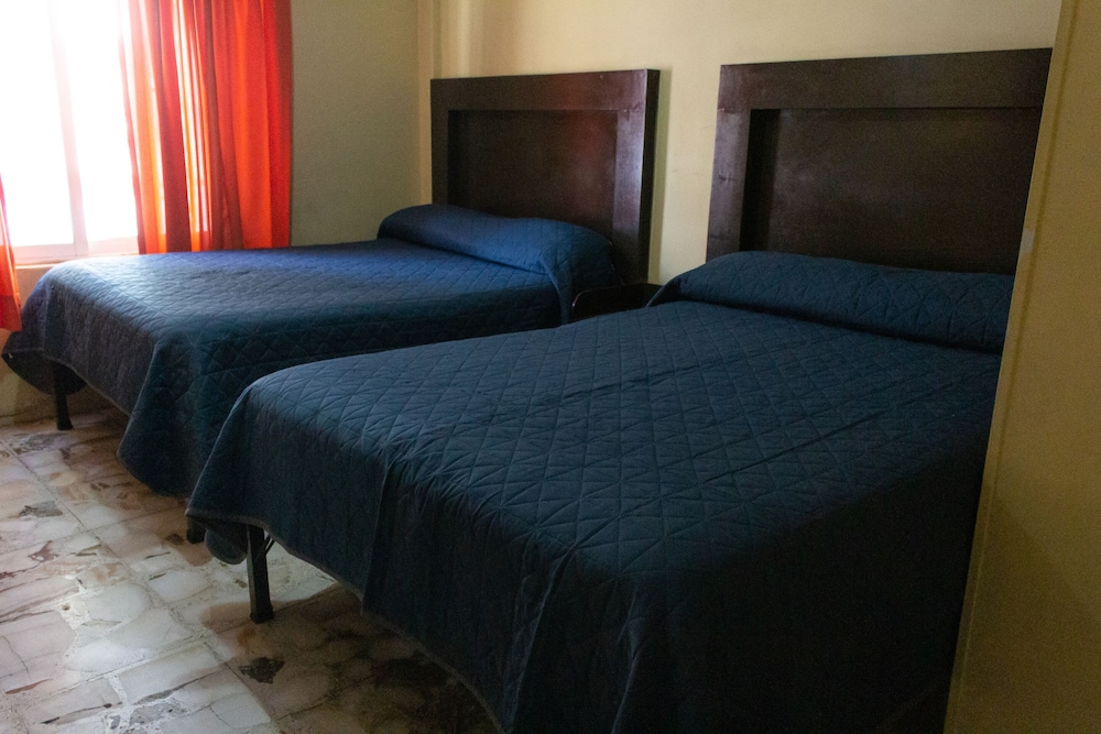 Standard Room, 2 Double Beds photo 1