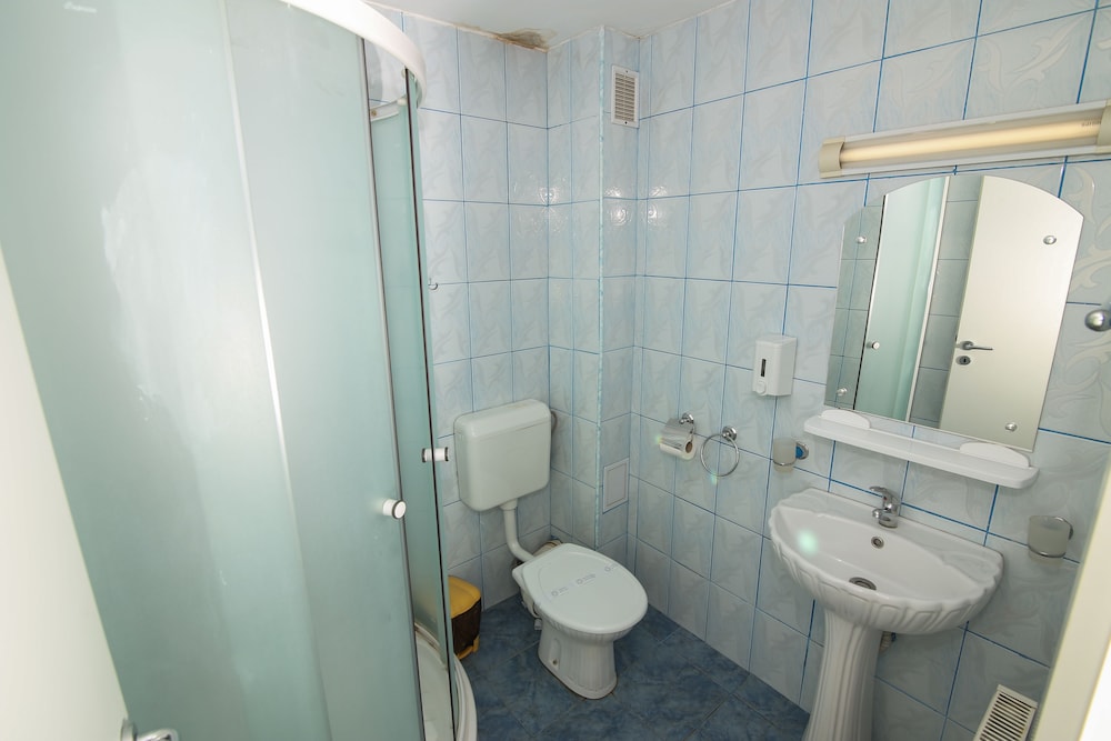 Economy Double Room, Mountain View photo 3