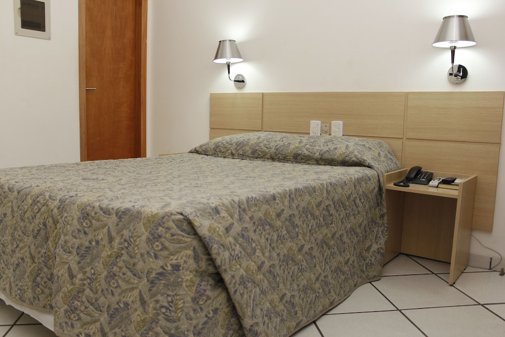 Standard Double Room, 1 King Bed photo 2