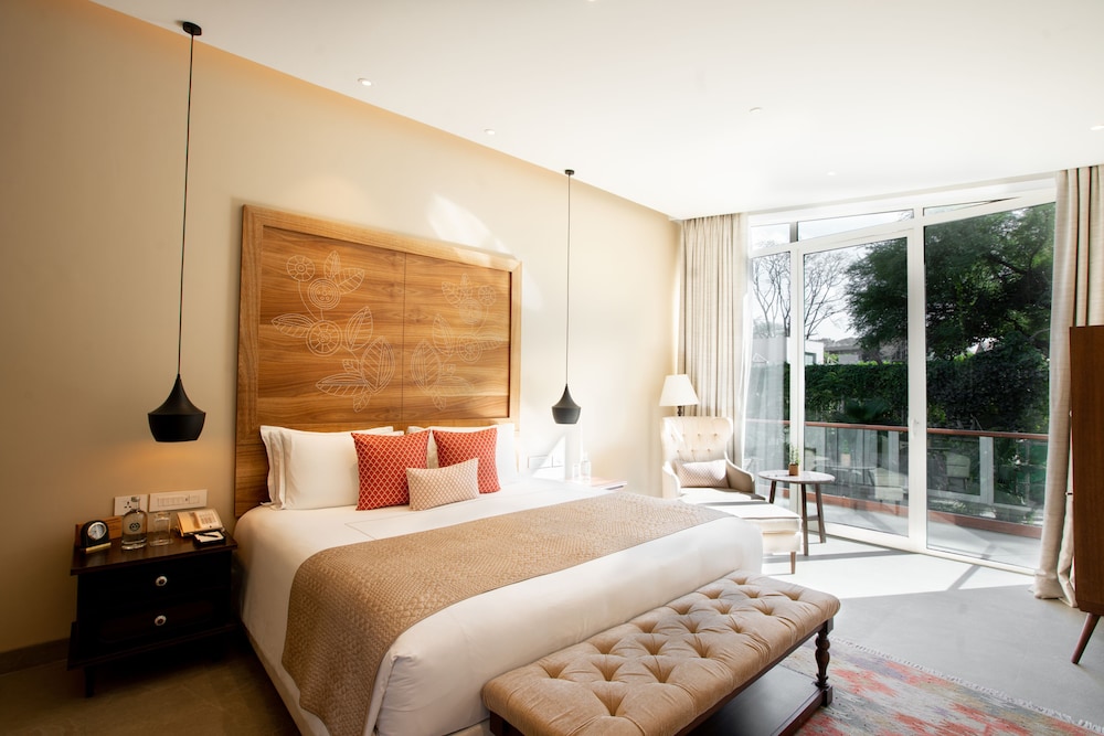 Deluxe Room With Garden View And Balcony Double Bed - Photo 4