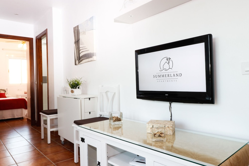 Penthouse, 2 Bedrooms, Terrace photo 2