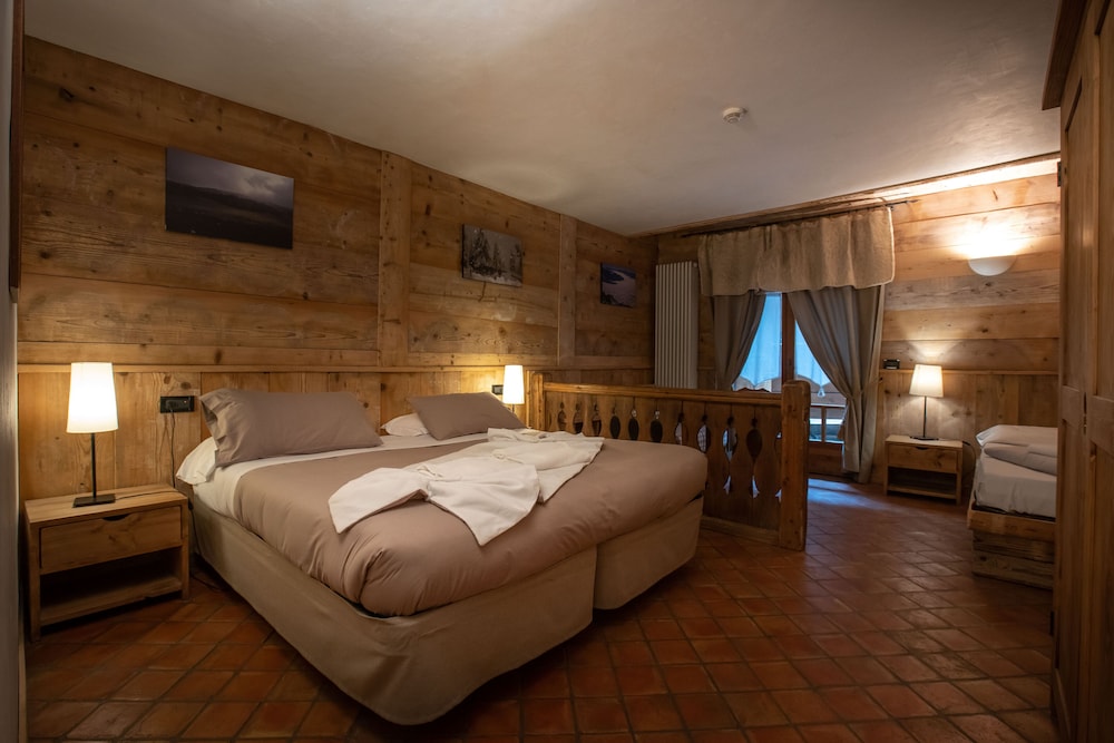 Standard Triple Room - Photo 2