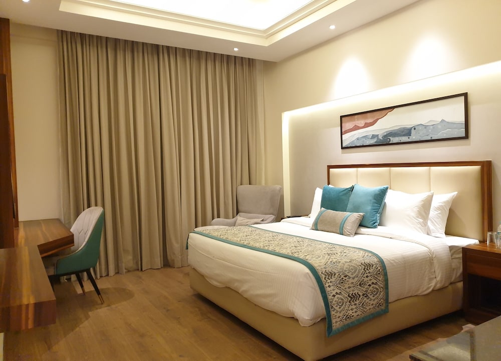 Deluxe Double Or Twin Room - Photo 3