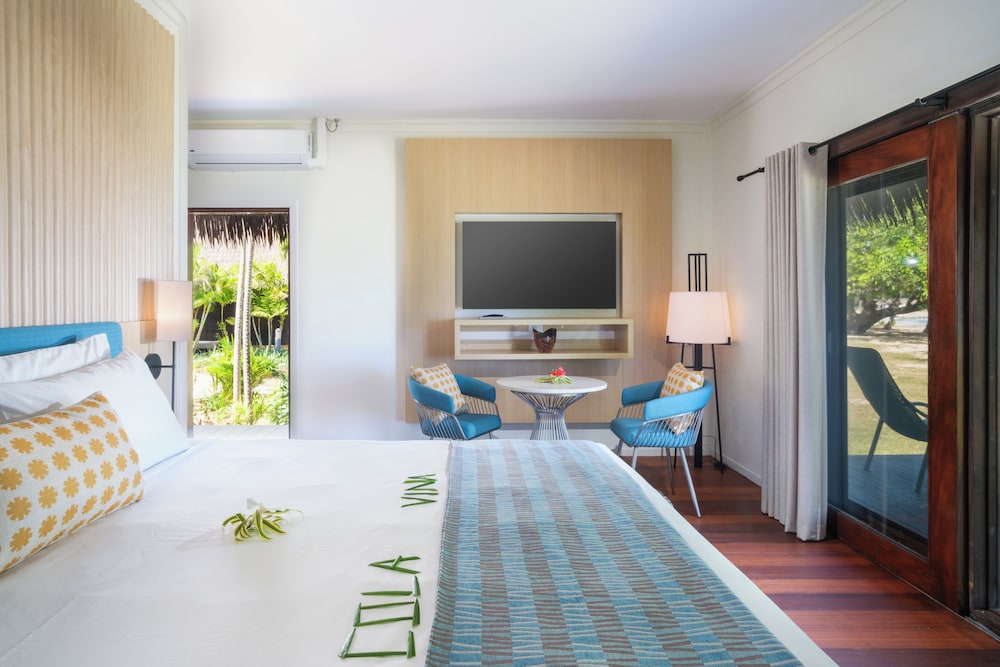 Deluxe Ocean View Bure