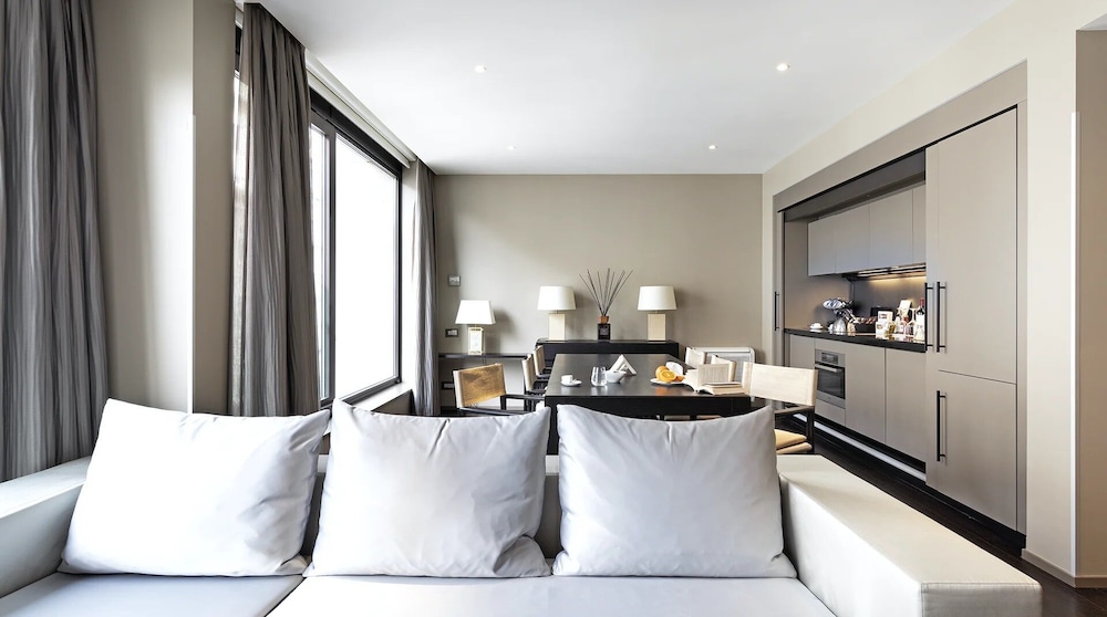 Presidential Suite, 2 Bedrooms, 2 Bathrooms