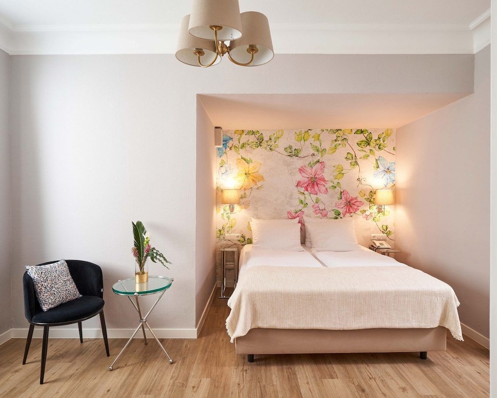 Standard Double Room/ Twin Room - Photo 4