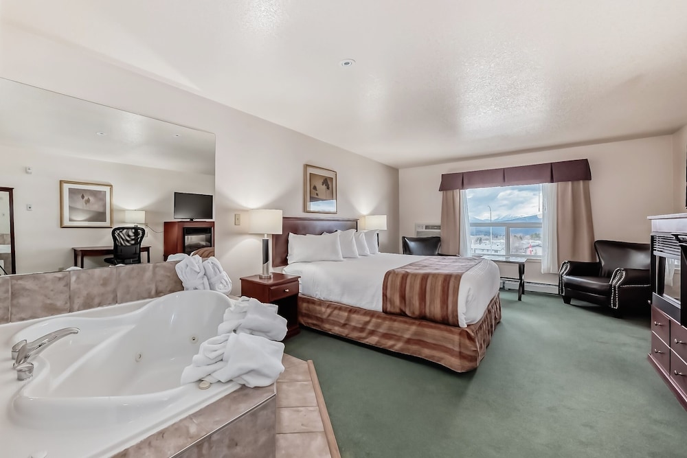 Suite, 1 King Bed, Jetted Tub