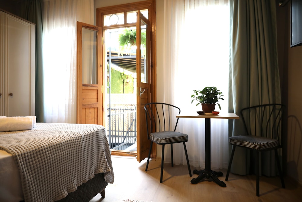 Standard Double or Twin Room, 1 Double Bed, Non Smoking, Garden View photo 2