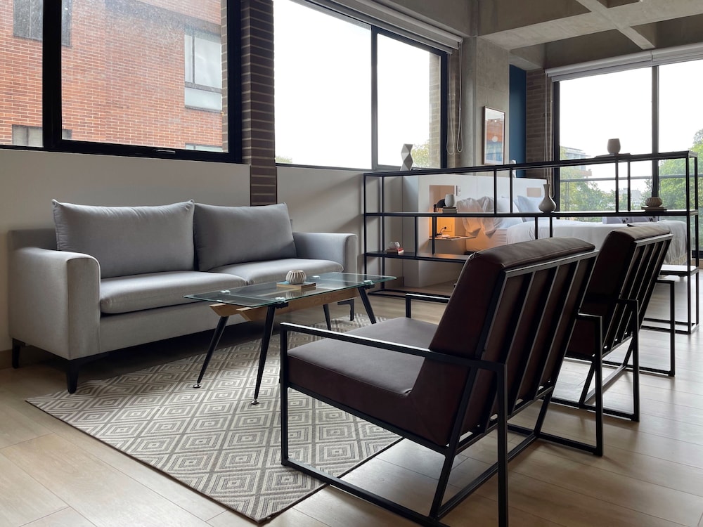 Apartment (501)