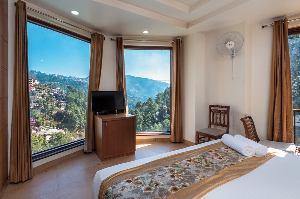 Executive Room - Photo 3