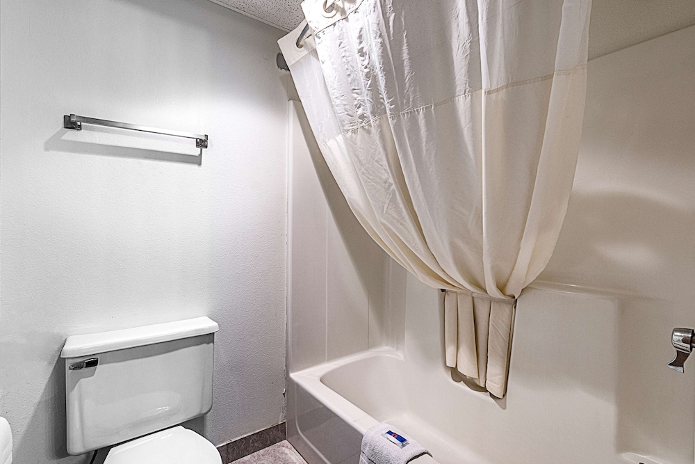 Deluxe Room, 2 Double Beds, Non Smoking, Refrigerator & Microwave