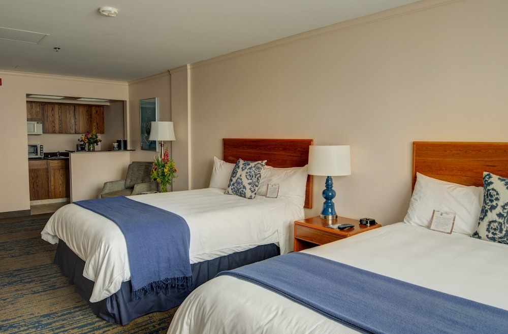 Deluxe Room, 2 Double Beds photo 3