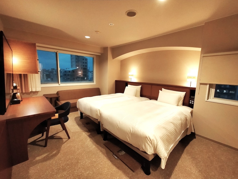 Grand Twin Room, Non smoking (3 People Use & sofa bed is only available for the 3rd) - Photo 2