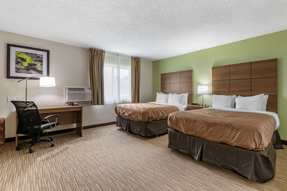 Room, 2 Queen Beds, Accessible, Non Smoking - Photo 2