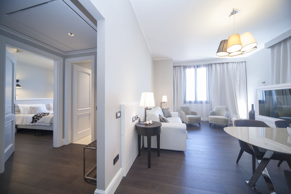 Suite, Lagoon View