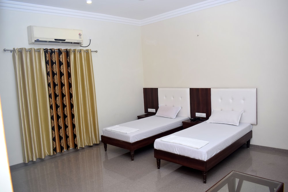 Super Deluxe Room - Photo 1