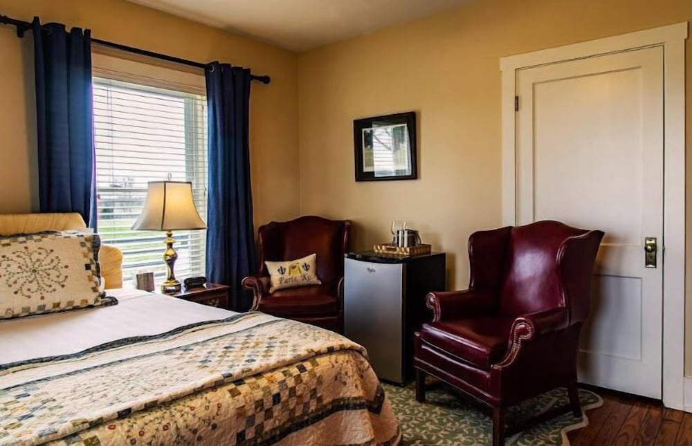 Bluegrass Room photo 2