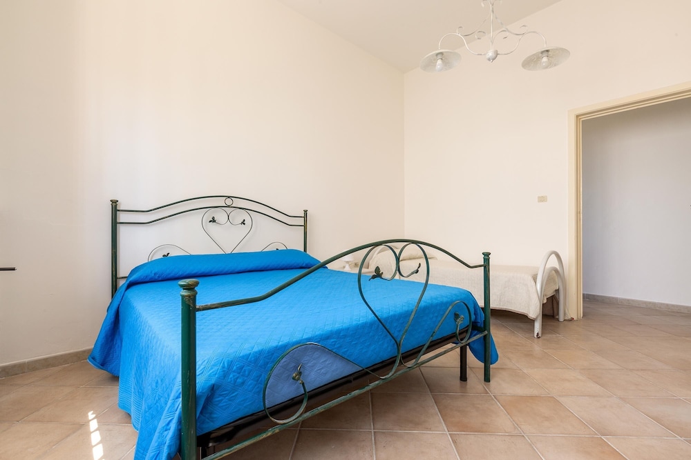 Villa photo 2