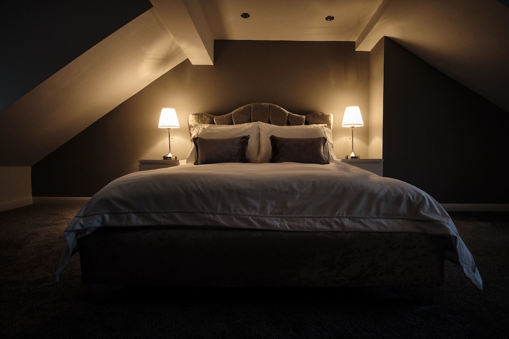 Luxury House photo 3