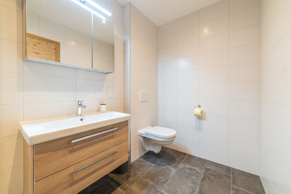 Panoramic Apartment, 2 Bedrooms, Terrace (Zillertal) photo 3