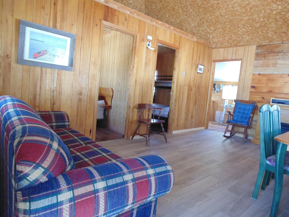 Cottage 1, 2 Bedrooms, Lakeside photo 1