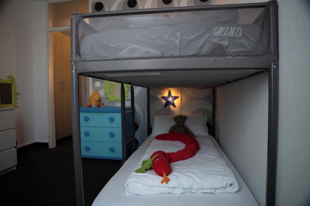 Family Suite - Photo 8