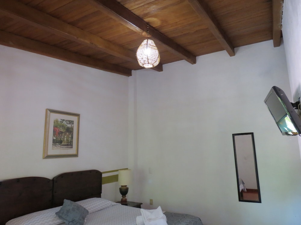 Standard Double Room, 1 King Bed - Photo 4