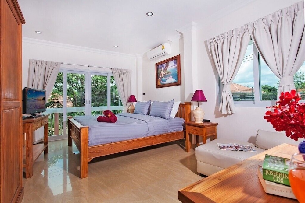 room photo