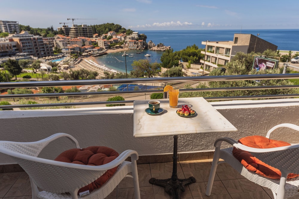 Premium Apartment, 2 Bedrooms, Sea View - Photo 20