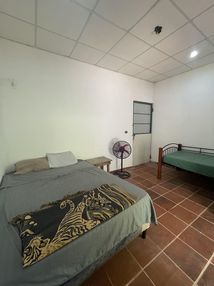 Economy Triple Room photo 1