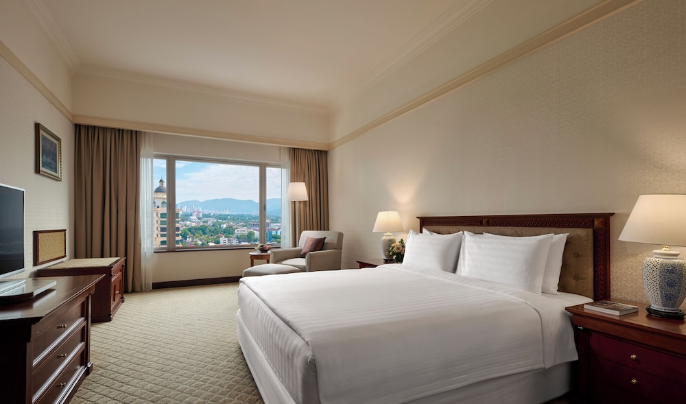 Deluxe Suite - Photo 2