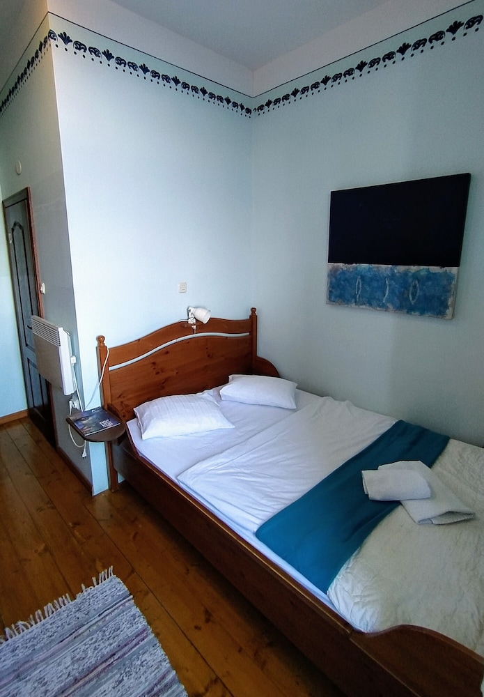 Economy Single Room, 1 Queen Bed, Sea View (Small)