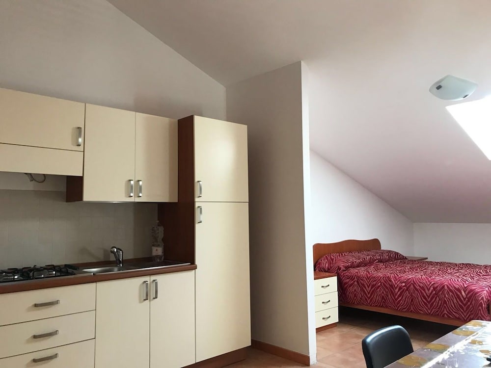 Twin Room, Kitchenette photo 2