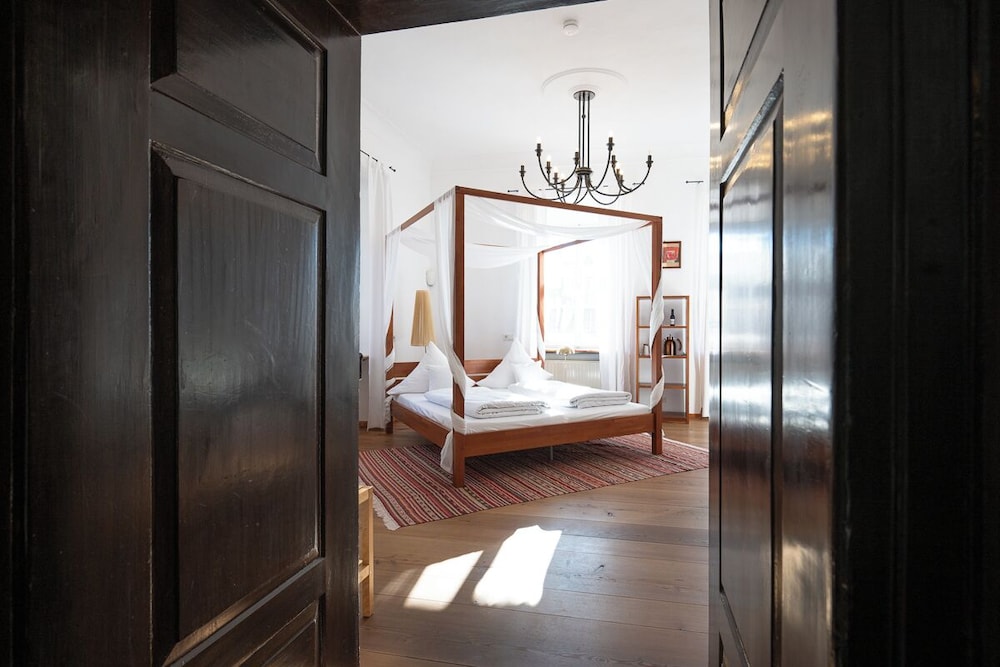 Deluxe Double Room, Courtyard View photo 2
