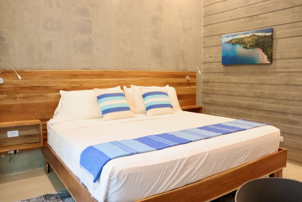 Luxury House photo 2