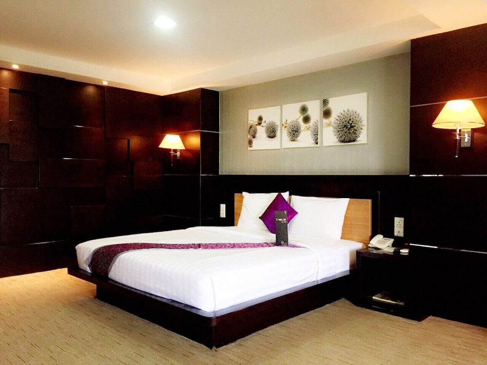 Premier Suite photo 2