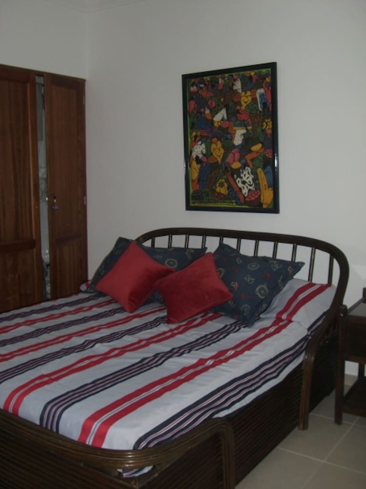 Villa photo 1