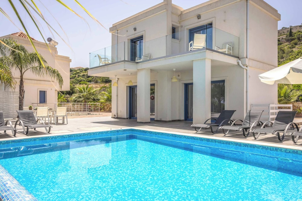 Villa (3 Bedrooms) photo 1